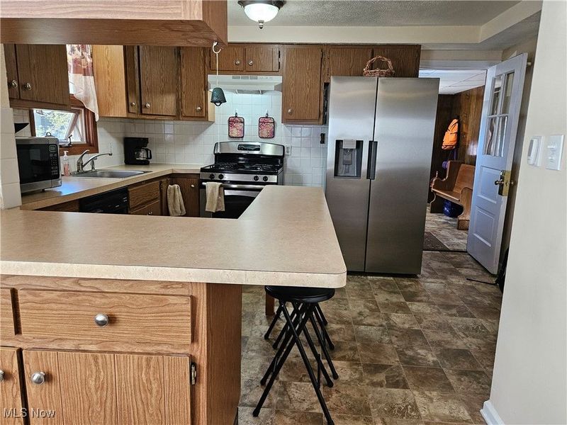 174 E 200th Street, Euclid, OH 44119 Photo 14