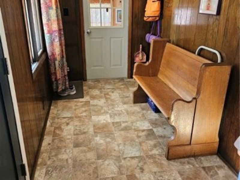 174 E 200th Street, Euclid, OH 44119 Photo 15