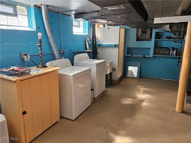 174 E 200th Street, Euclid, OH 44119 Photo 21