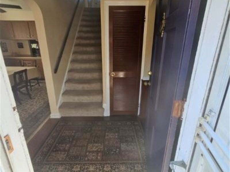 174 E 200th Street, Euclid, OH 44119 Photo 3