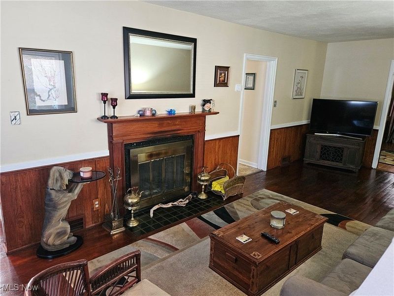 174 E 200th Street, Euclid, OH 44119 Photo 6