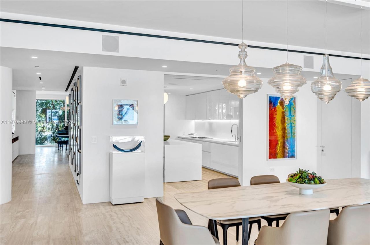 9001 Collins Ave, Unit S-201, Surfside, FL 33154 Photo