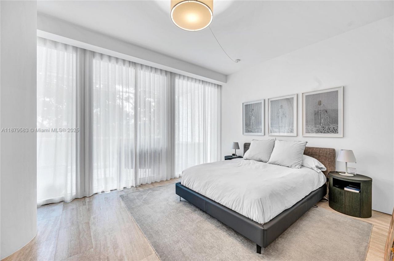 9001 Collins Ave, Unit S-201, Surfside, FL 33154 Photo