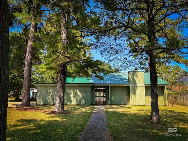 105 Longleaf Lane, Brewton, AL 36426