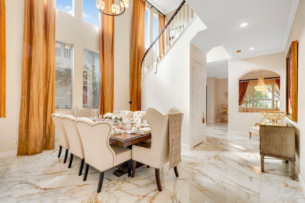 599 Cresta Circle, West Palm Beach, FL 33413 Photo