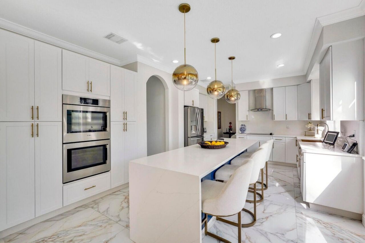 599 Cresta Circle, West Palm Beach, FL 33413 Photo