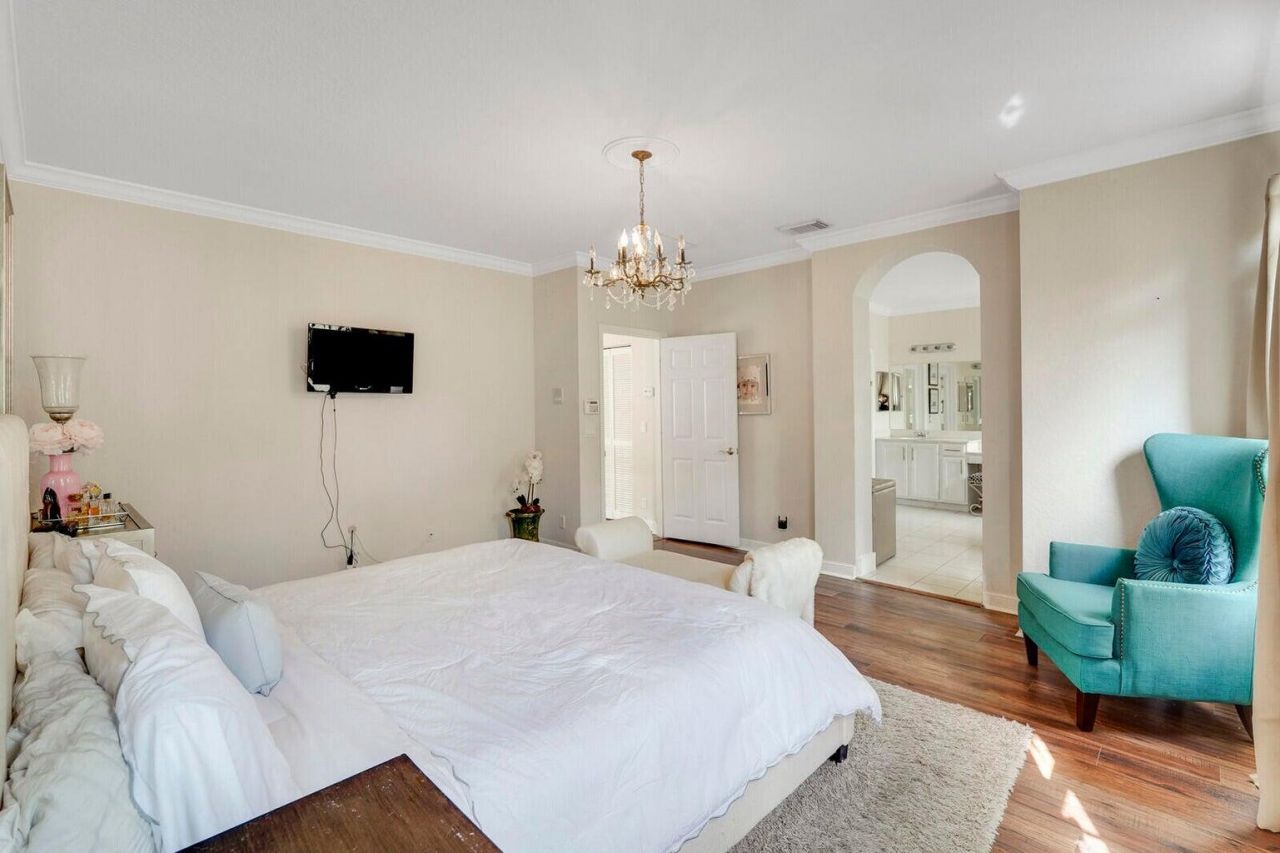 599 Cresta Circle, West Palm Beach, FL 33413 Photo