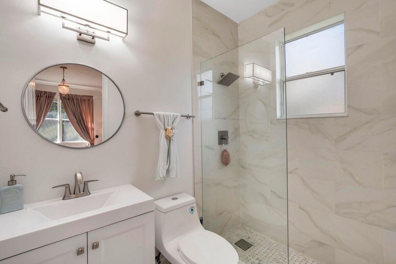 599 Cresta Circle, West Palm Beach, FL 33413 Photo