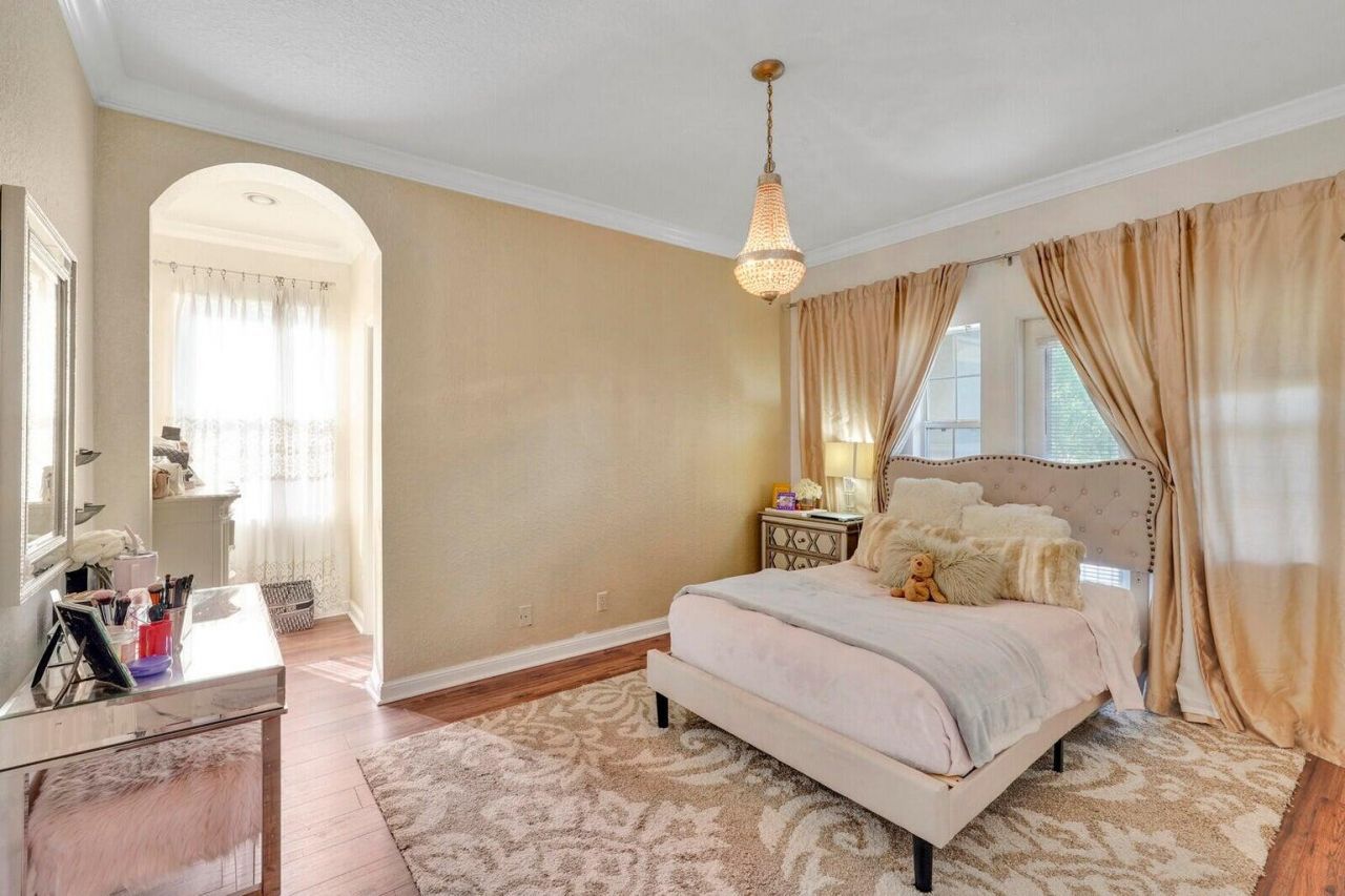 599 Cresta Circle, West Palm Beach, FL 33413 Photo