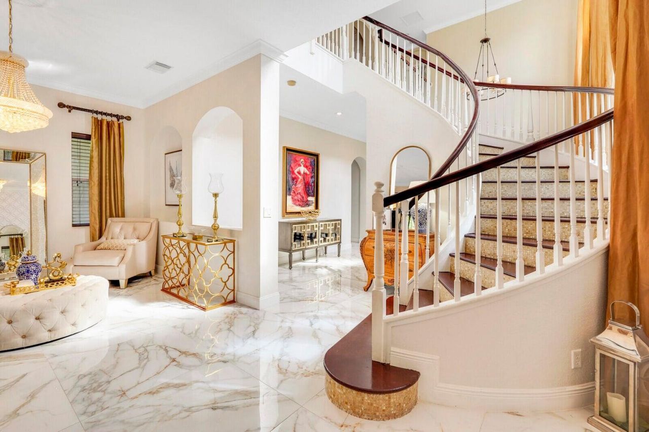 599 Cresta Circle, West Palm Beach, FL 33413 Photo