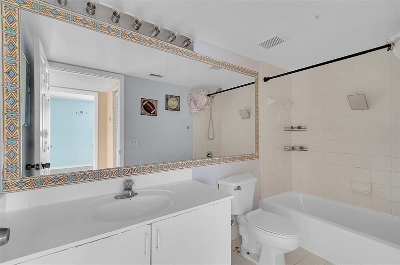 9645 NW 1st Ct, Unit 1-210, Pembroke Pines, FL 33024 Photo