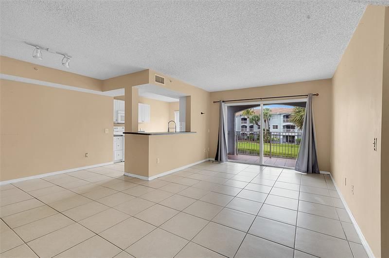 9645 NW 1st Ct, Unit 1-210, Pembroke Pines, FL 33024 Photo