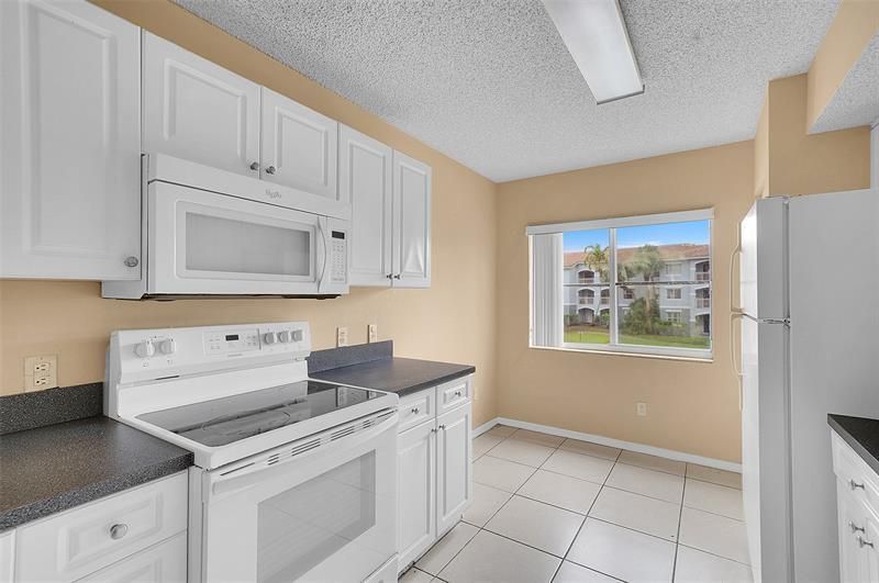 9645 NW 1st Ct, Unit 1-210, Pembroke Pines, FL 33024 Photo