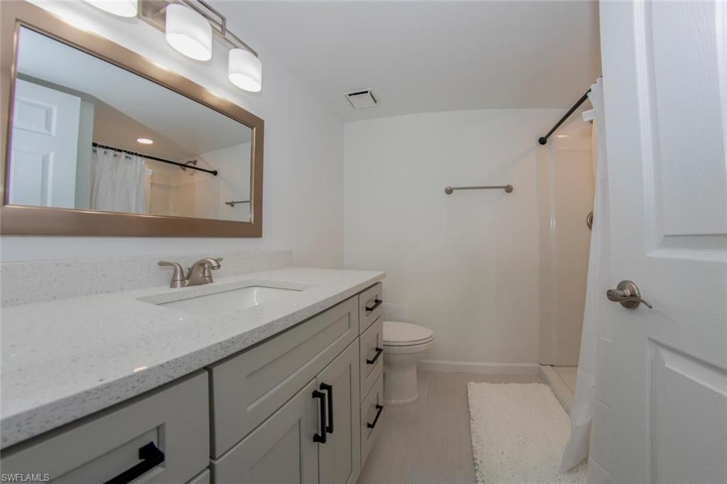 16007 Davis Rd, Unit 613, Fort Myers, FL 33908 Photo