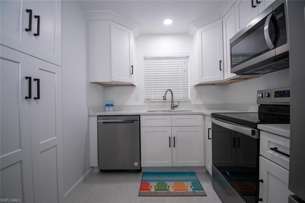16007 Davis Rd, Unit 613, Fort Myers, FL 33908 Photo