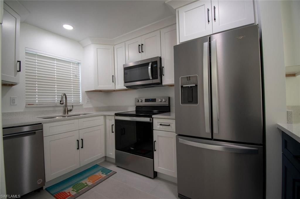 16007 Davis Rd, Unit 613, Fort Myers, FL 33908 Photo