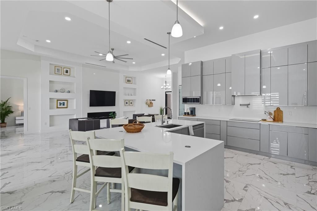 802 El Dorado Pkwy E, Cape Coral, FL 33904 Photo