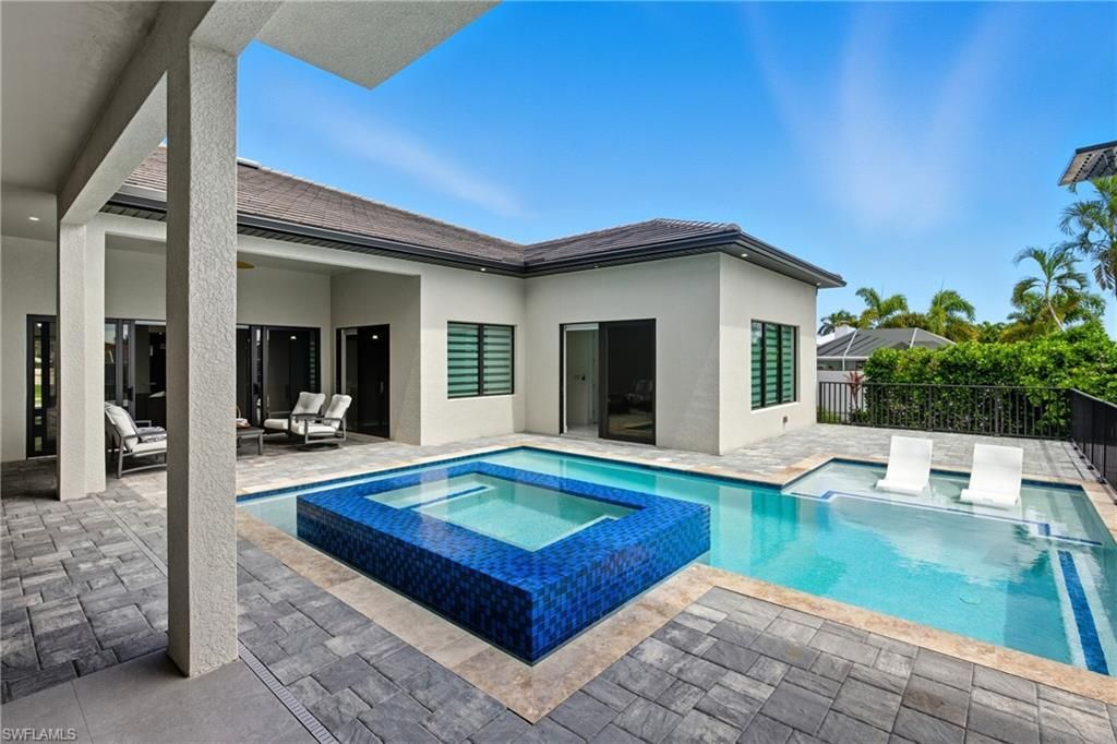 802 El Dorado Pkwy E, Cape Coral, FL 33904 Photo