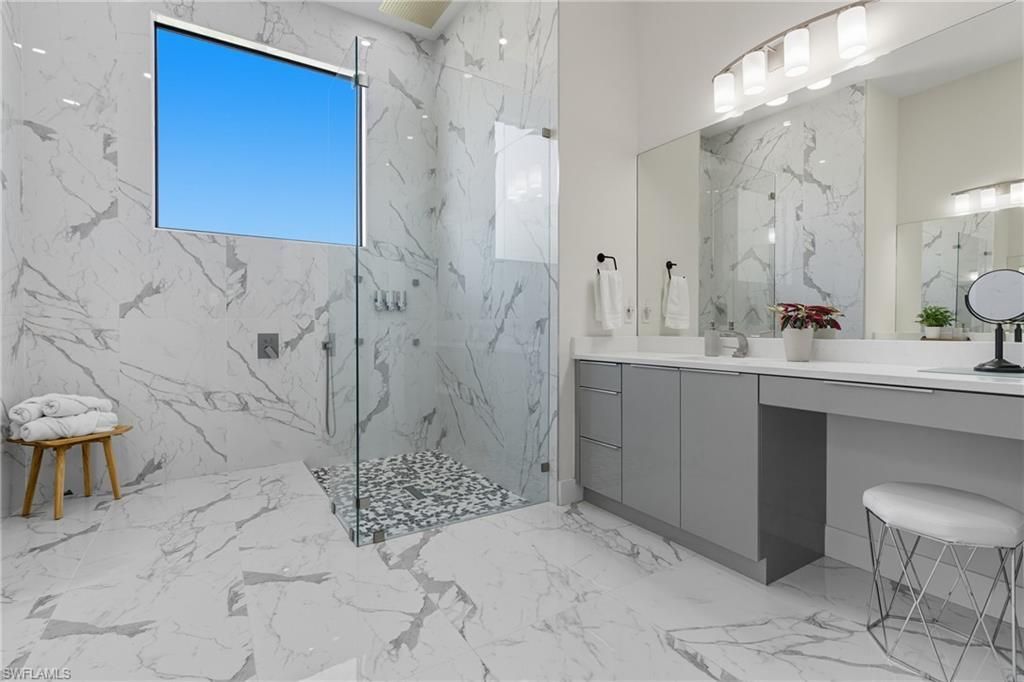 802 El Dorado Pkwy E, Cape Coral, FL 33904 Photo