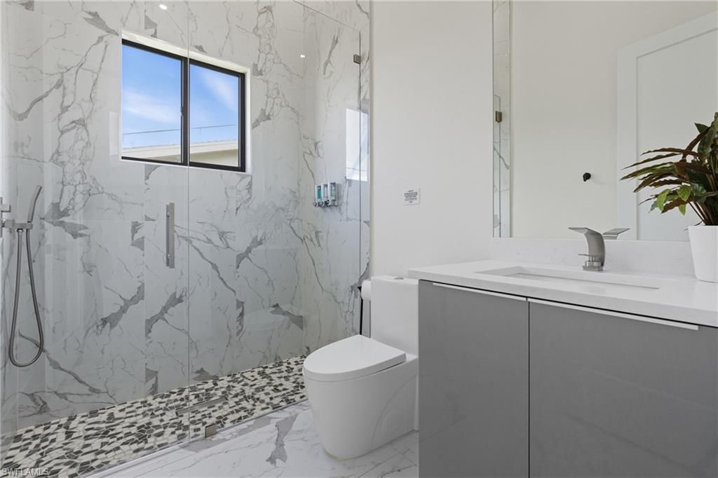 802 El Dorado Pkwy E, Cape Coral, FL 33904 Photo