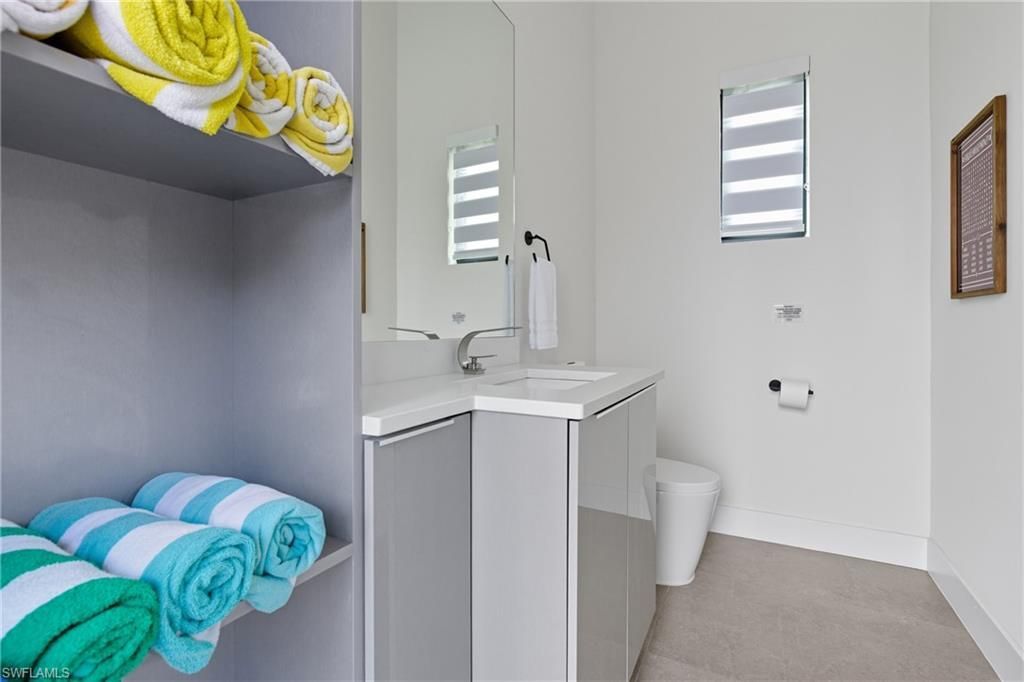 802 El Dorado Pkwy E, Cape Coral, FL 33904 Photo