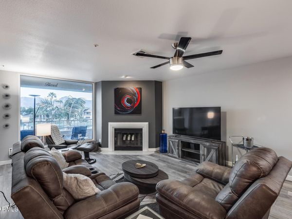 10080 E MOUNTAINVIEW LAKE Drive, Unit 238, Scottsdale, AZ 85258