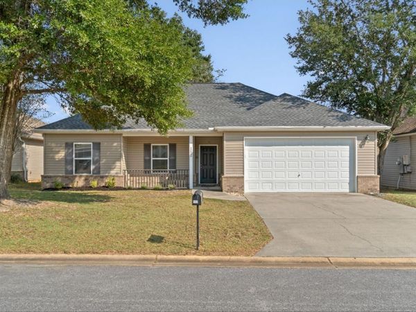 152 Creve Core Drive, Crestview, FL 32539