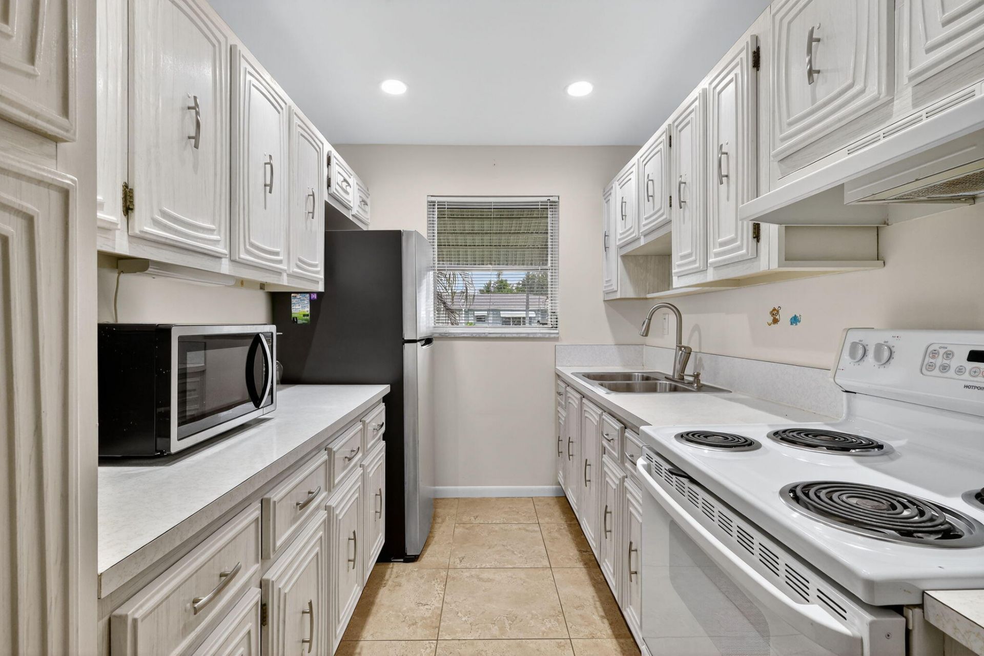 242 High Point Court W, Unit #B, Delray Beach, FL 33445 Photo