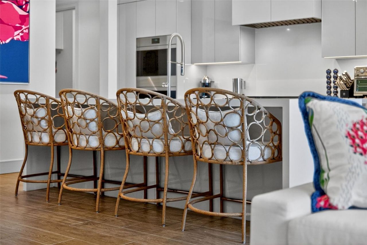 1591 Gulf Of Mexico Drive, Unit 216, Longboat Key, FL 34228 Photo