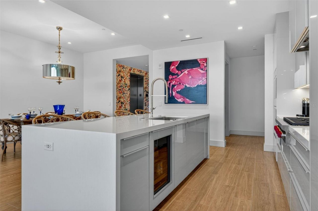 1591 Gulf Of Mexico Drive, Unit 216, Longboat Key, FL 34228 Photo