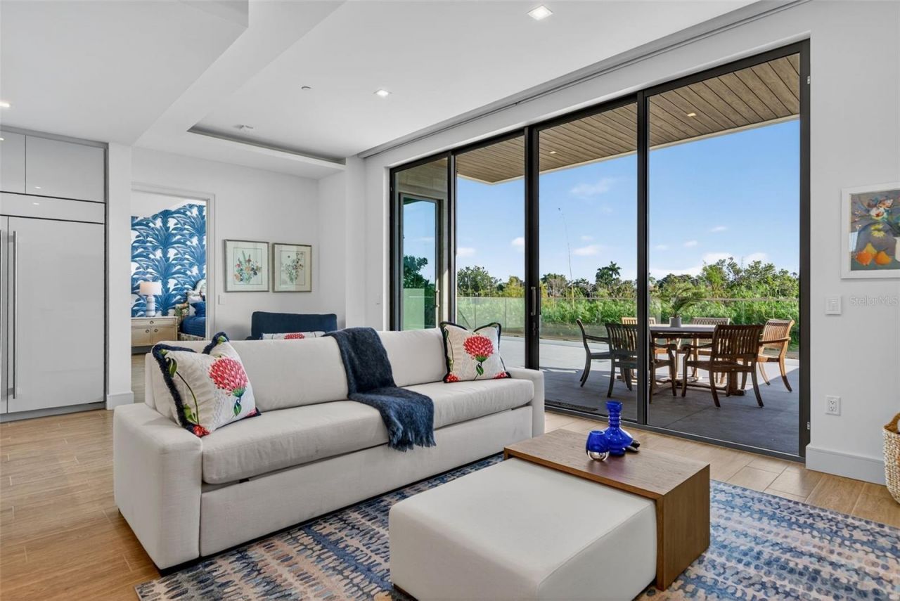 1591 Gulf Of Mexico Drive, Unit 216, Longboat Key, FL 34228 Photo