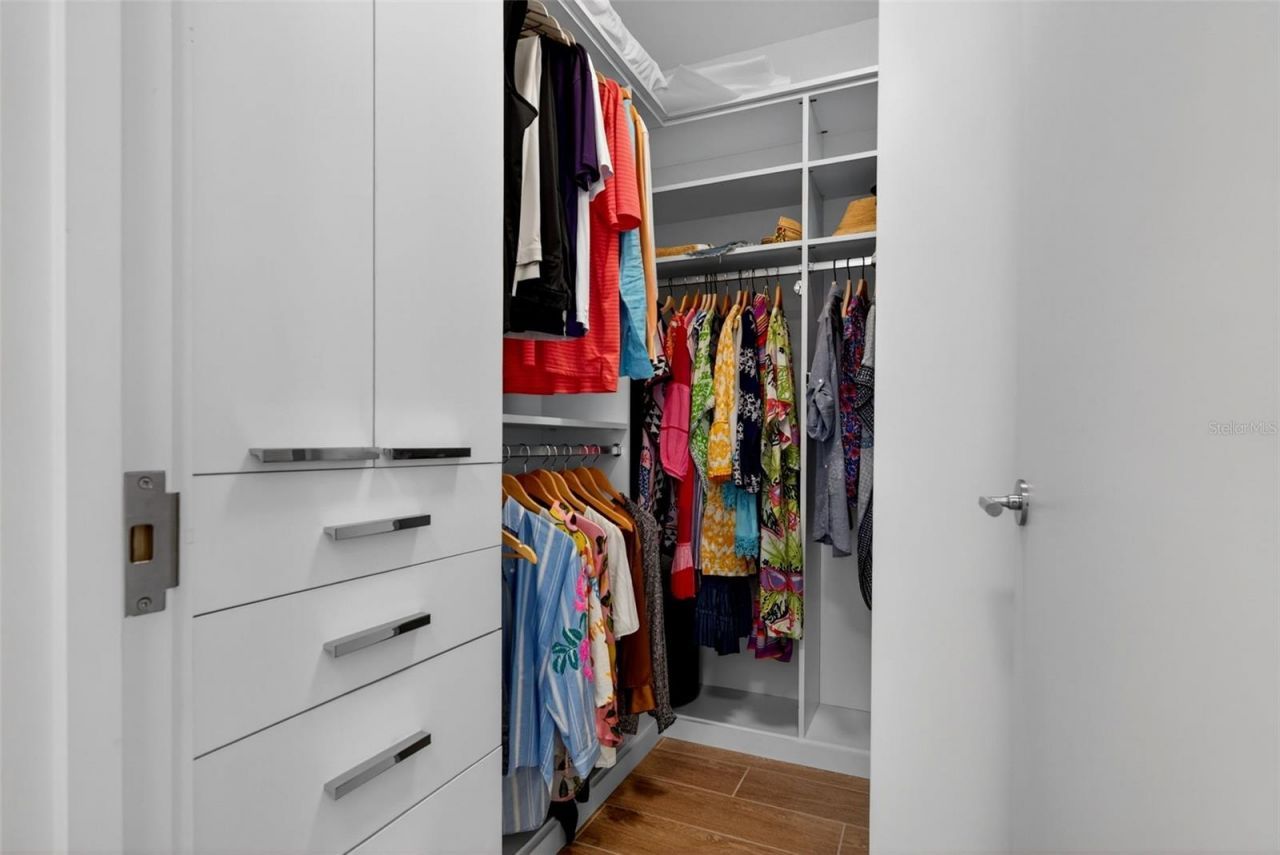 1591 Gulf Of Mexico Drive, Unit 216, Longboat Key, FL 34228 Photo