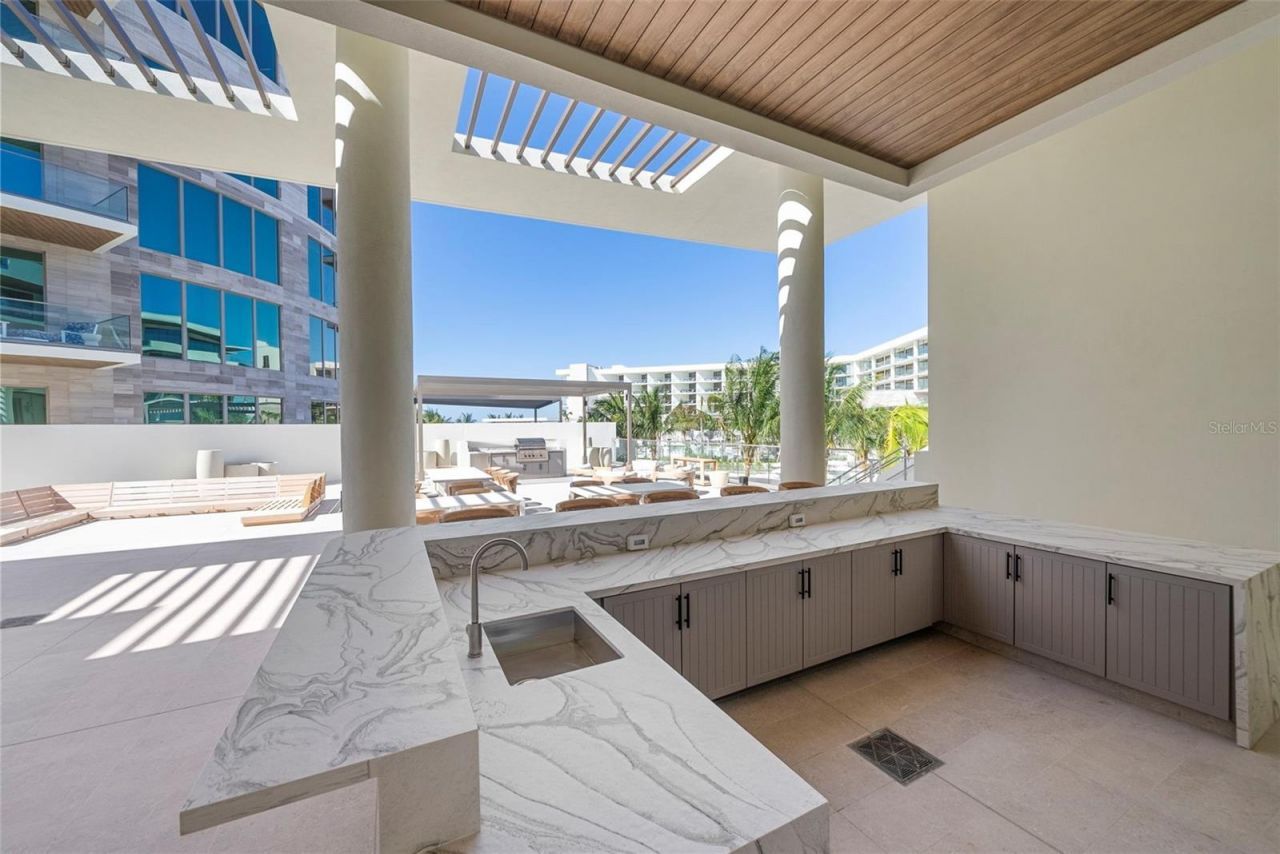 1591 Gulf Of Mexico Drive, Unit 216, Longboat Key, FL 34228 Photo