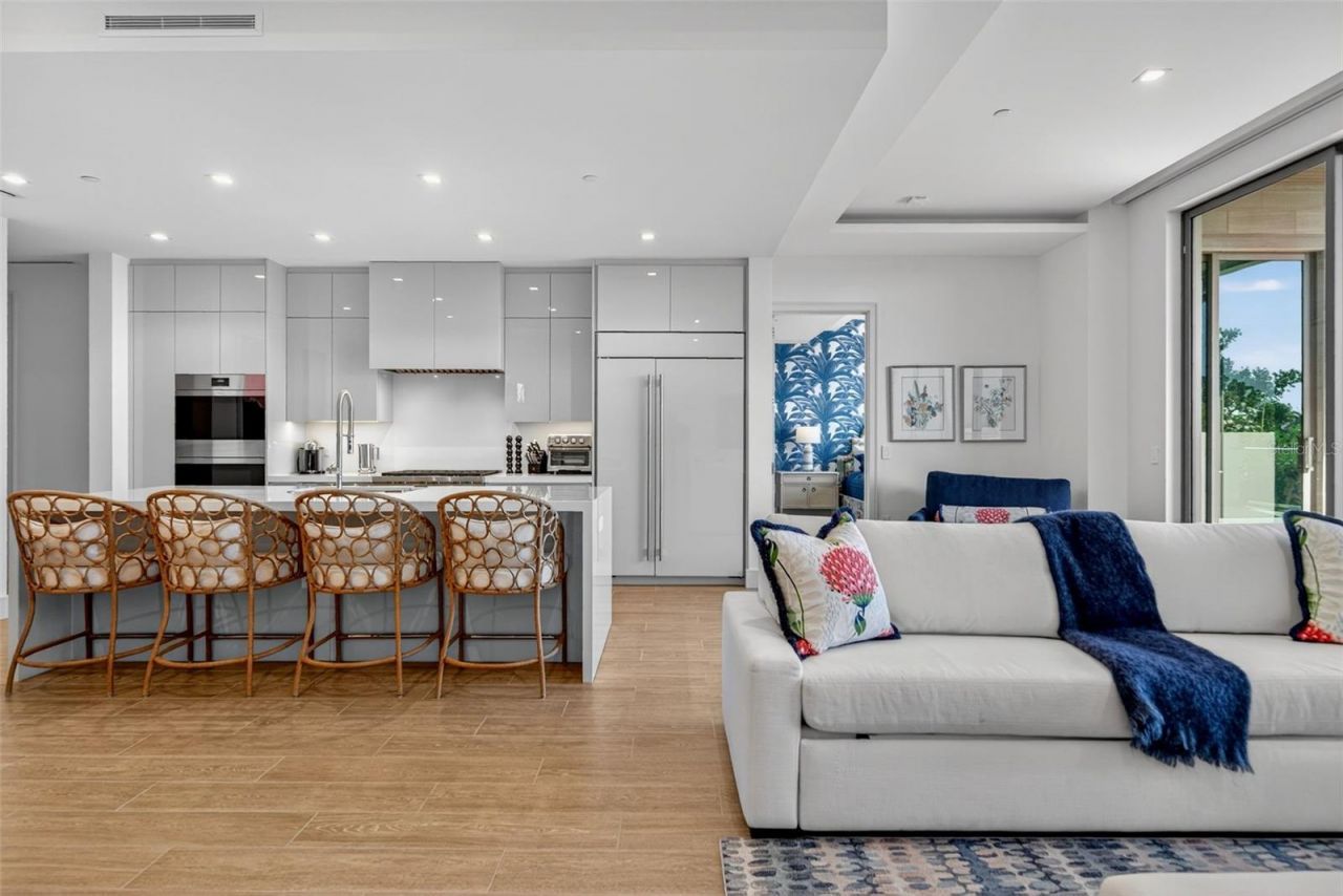 1591 Gulf Of Mexico Drive, Unit 216, Longboat Key, FL 34228 Photo