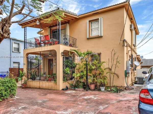 935 SW 11th Ave, Unit 1ST Floor, Miami, FL 33130