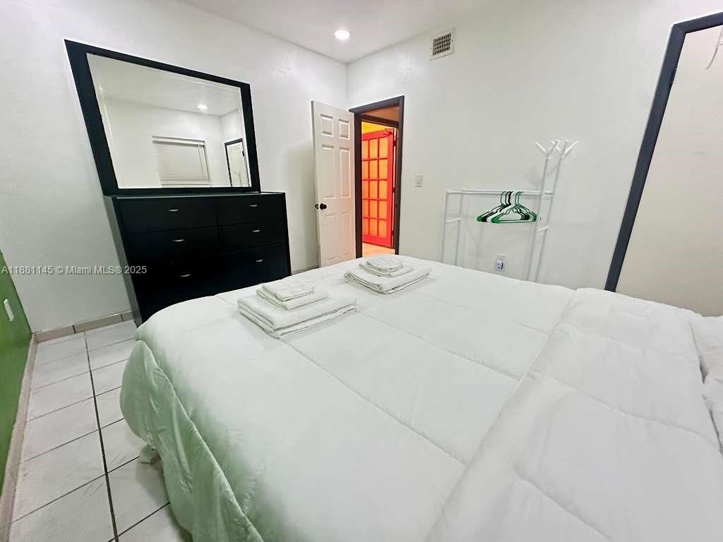 935 SW 11th Ave, Unit 1ST Floor, Miami, FL 33130 Photo