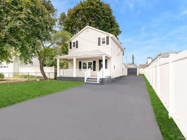 24 Calvert Avenue, West Babylon, NY 11704