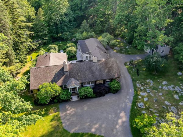 55 Mountain Farm Road, Tuxedo Park, NY 10987