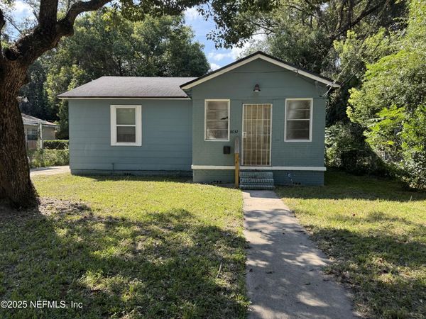 8032 LEXINGTON Drive, Jacksonville, FL 32208