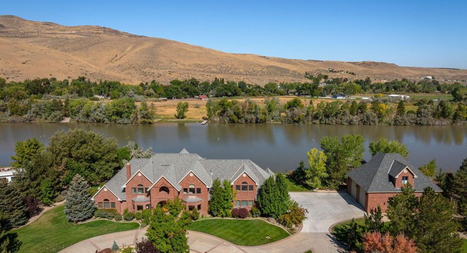 55 Hidden Lake Drive, Reno, NV 89521 Photo