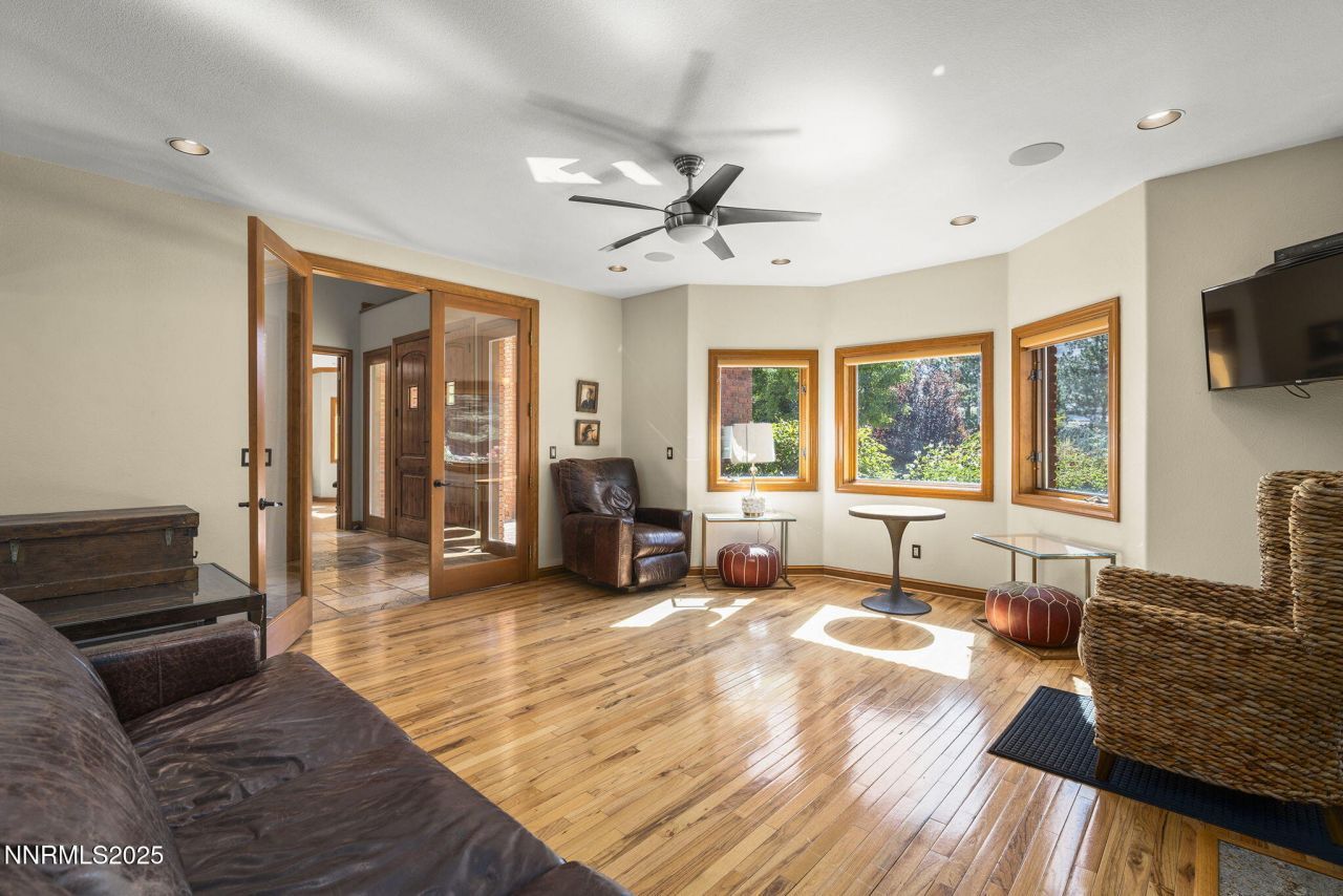 55 Hidden Lake Drive, Reno, NV 89521 Photo