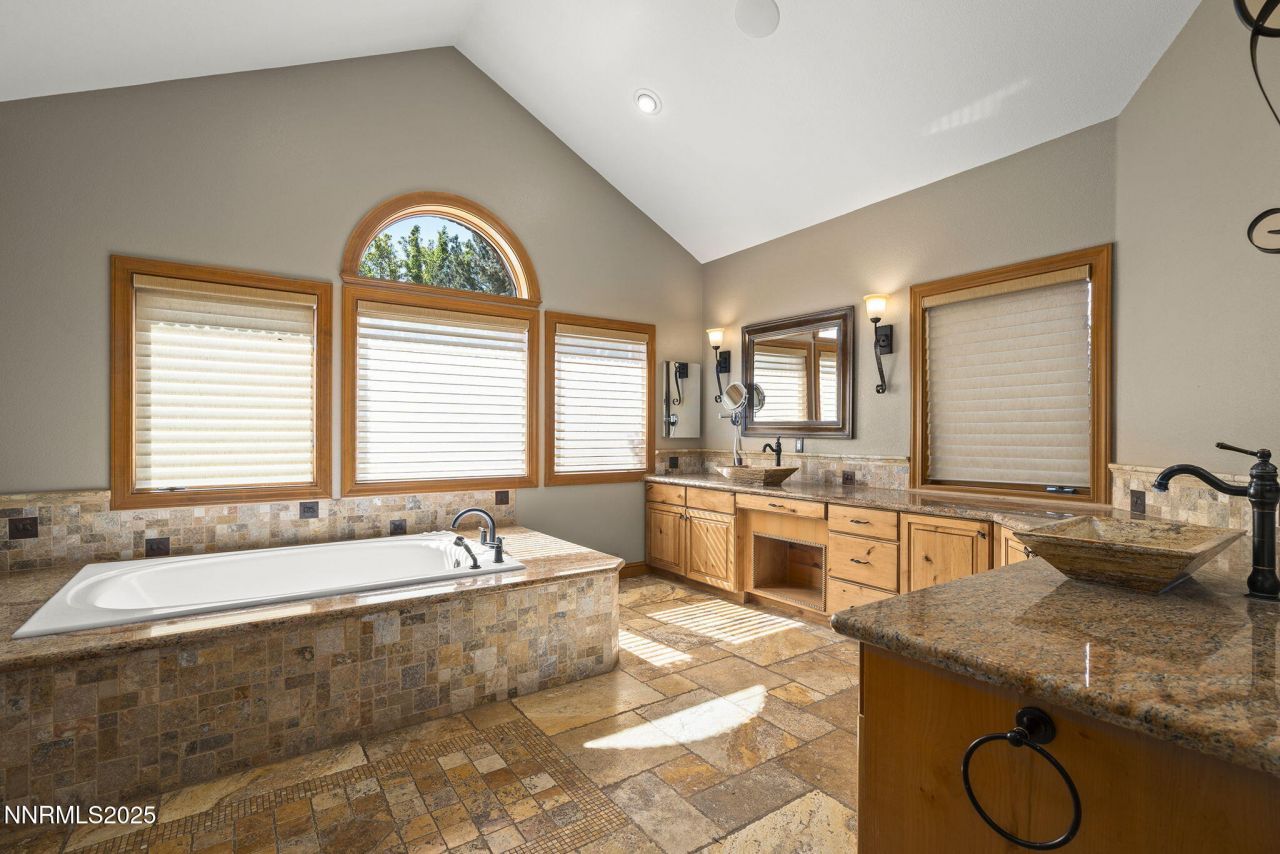 55 Hidden Lake Drive, Reno, NV 89521 Photo