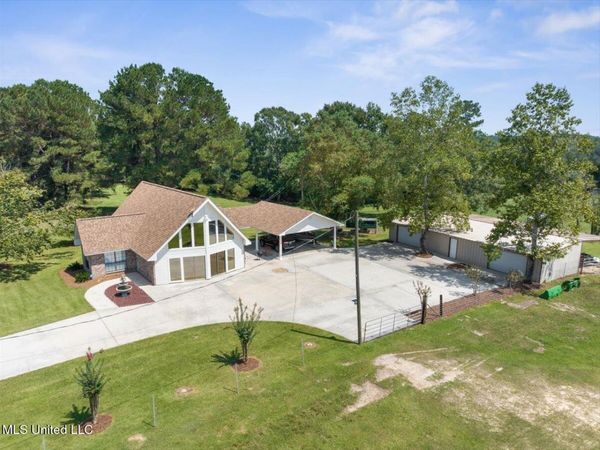 7020 Gibson Road, McComb, MS 39648
