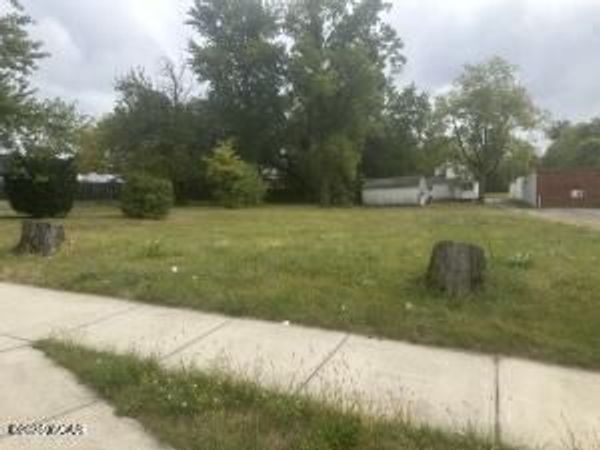 129 S Pine Street, Lima, OH 45801