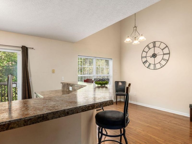 185 Prairiecreek Way, Columbus, OH 43213 Photo 11