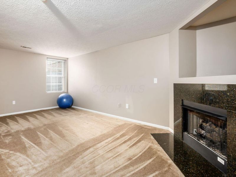 185 Prairiecreek Way, Columbus, OH 43213 Photo 14