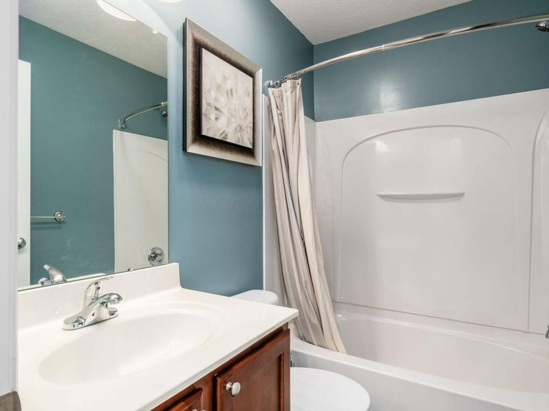 185 Prairiecreek Way, Columbus, OH 43213 Photo 23