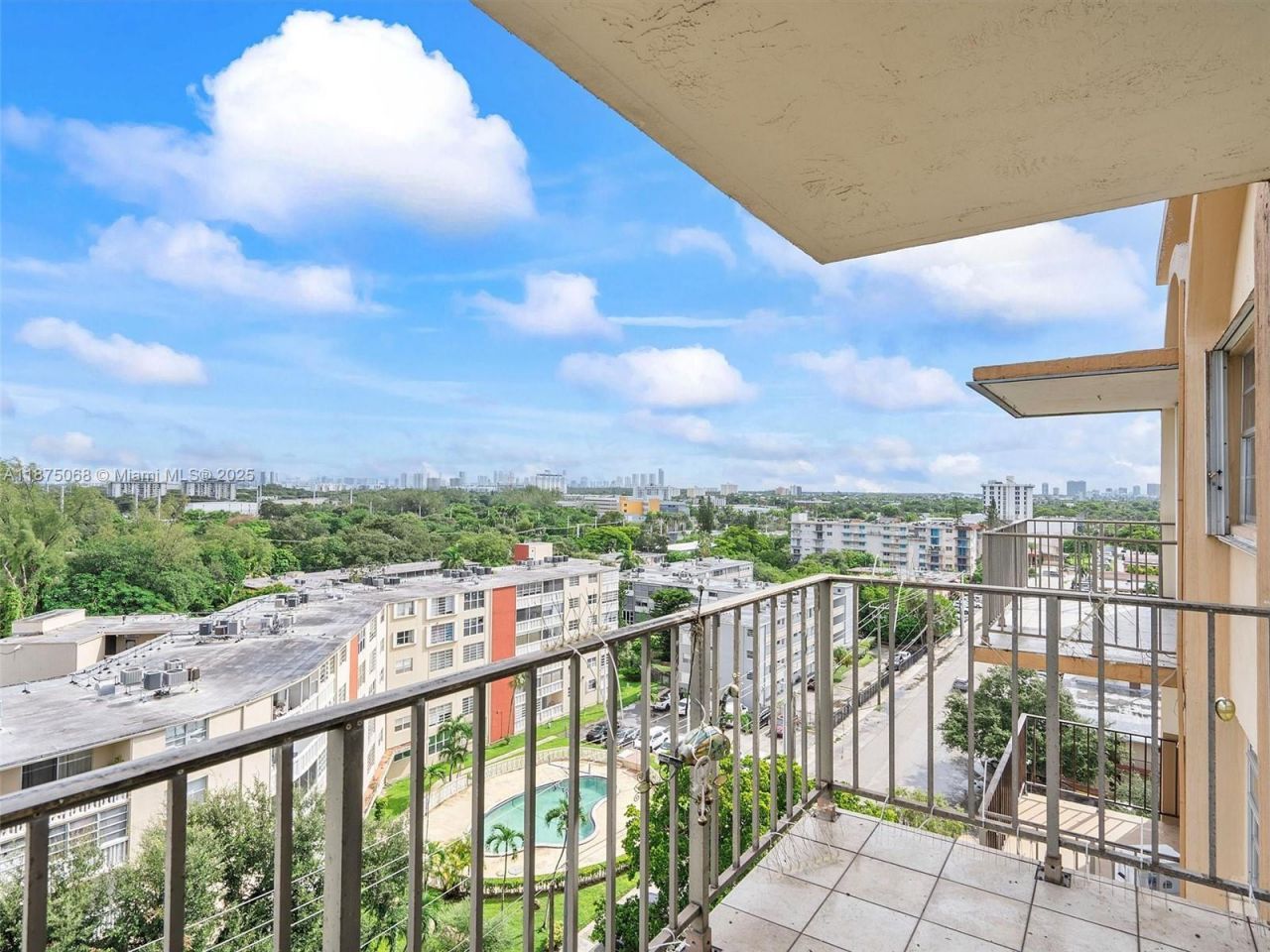 1470 NE 125th Ter, Unit PH12, North Miami, FL 33161 Photo