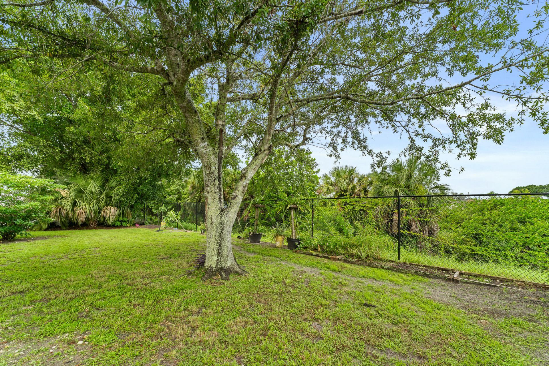 590 SW Jeanne Avenue, Port Saint Lucie, FL 34953 Photo