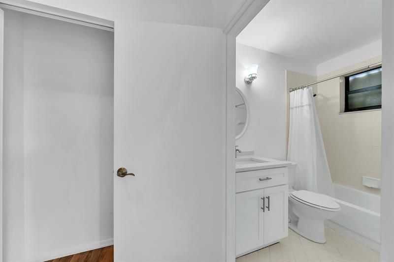 4111 Coral Tree Circle, Unit 324, Coconut Creek, FL 33073 Photo